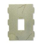 Pared con ventana recta mediana y grieta 80×120 A