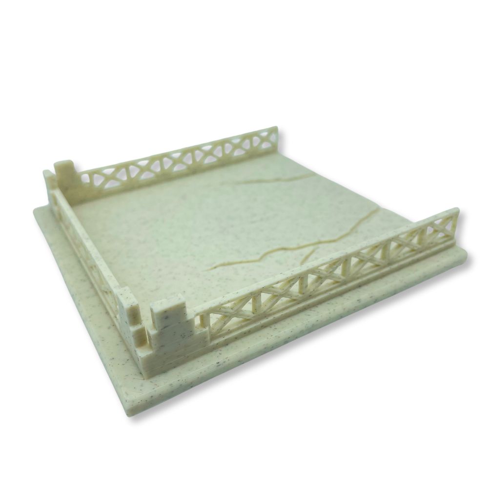 Tejado almenado con decoración, voladizo y grieta 3 lados 106x106mm